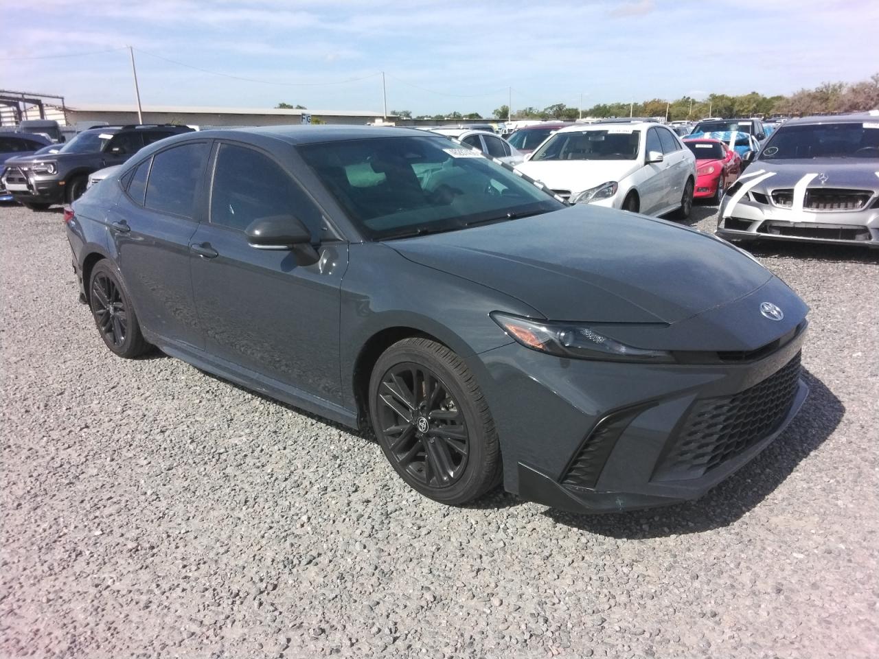 2025 TOYOTA CAMRY SE photo 8