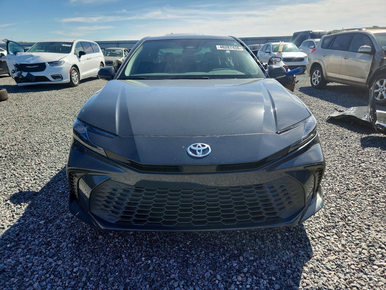 2025 TOYOTA CAMRY SE photo 9