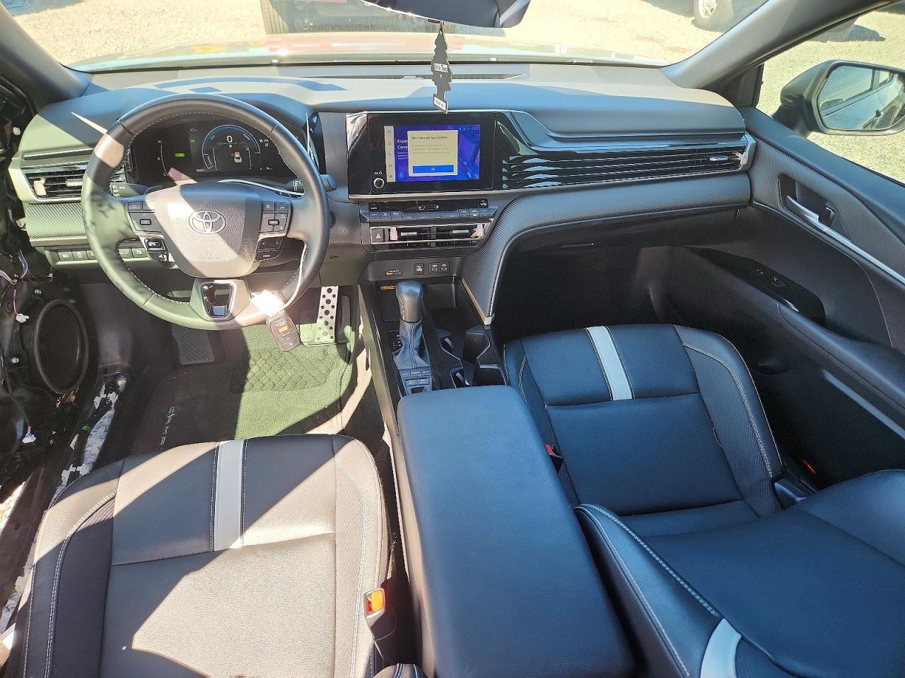 2025 TOYOTA CAMRY SE photo 15