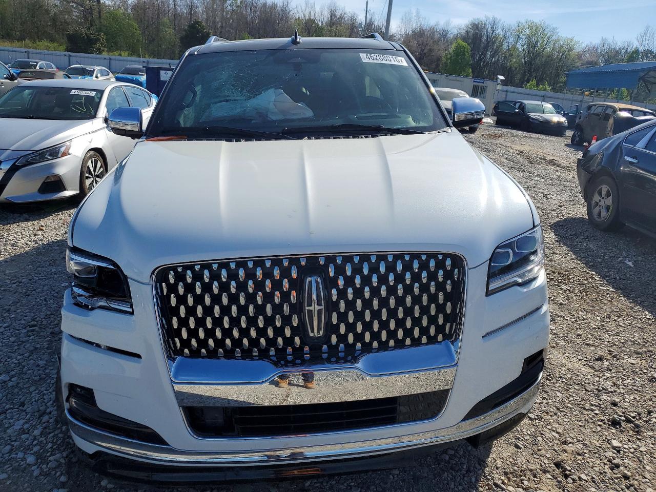 2024 LINCOLN NAVIGATOR BLACK LABEL photo 9