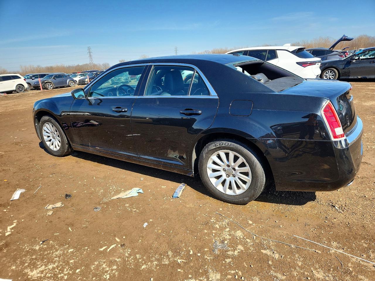 2014 CHRYSLER 300 photo 4
