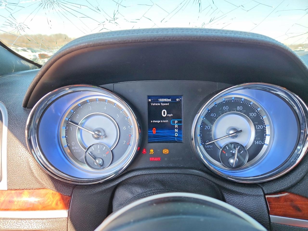 2014 CHRYSLER 300 photo 25