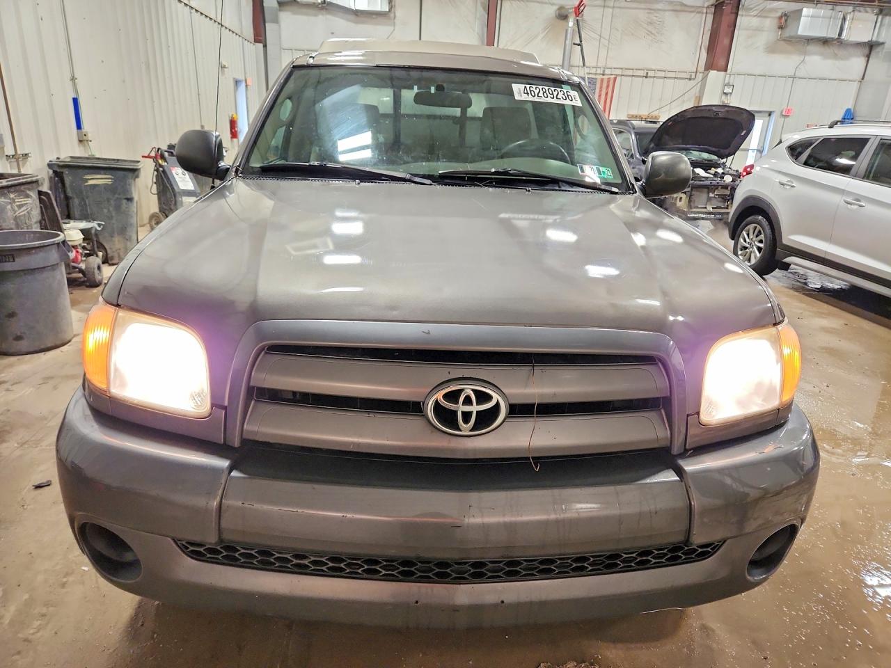 2006 TOYOTA TUNDRA BASE photo 9