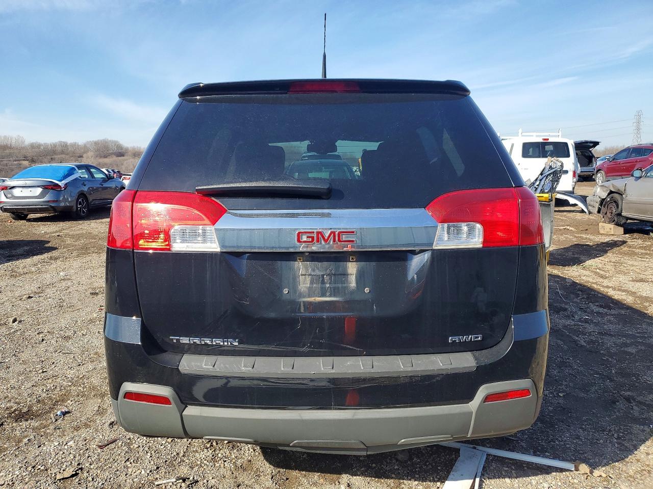 2012 GMC TERRAIN SLE photo 6