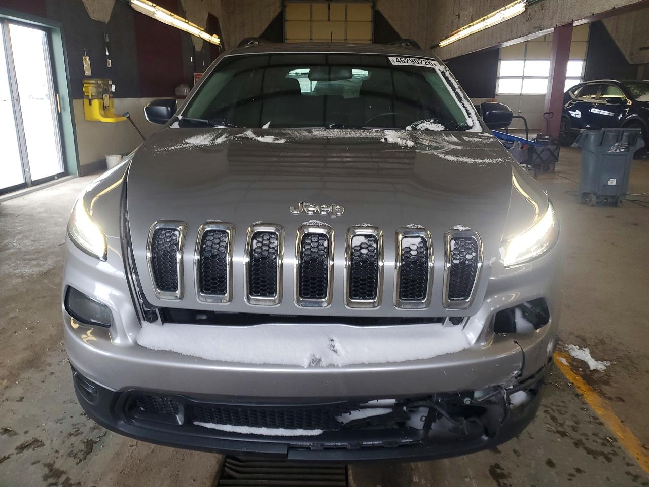 2016 JEEP CHEROKEE SPORT photo 5