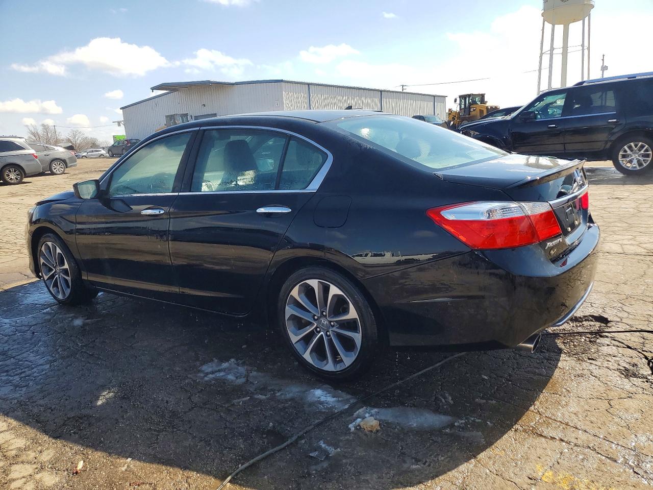 2015 HONDA ACCORD SPORT photo 2