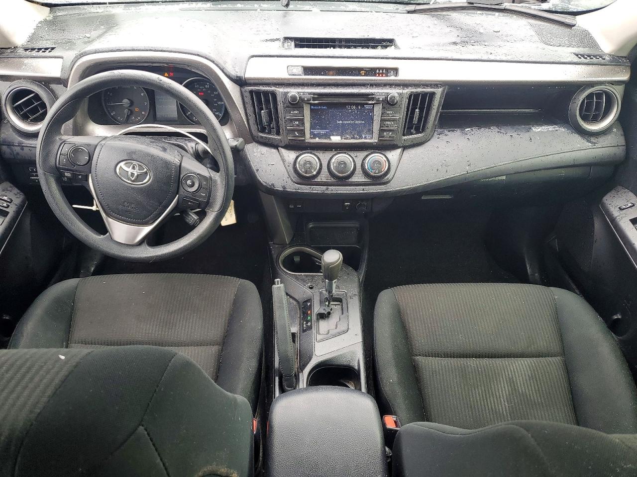 2018 TOYOTA RAV4 LE photo 15