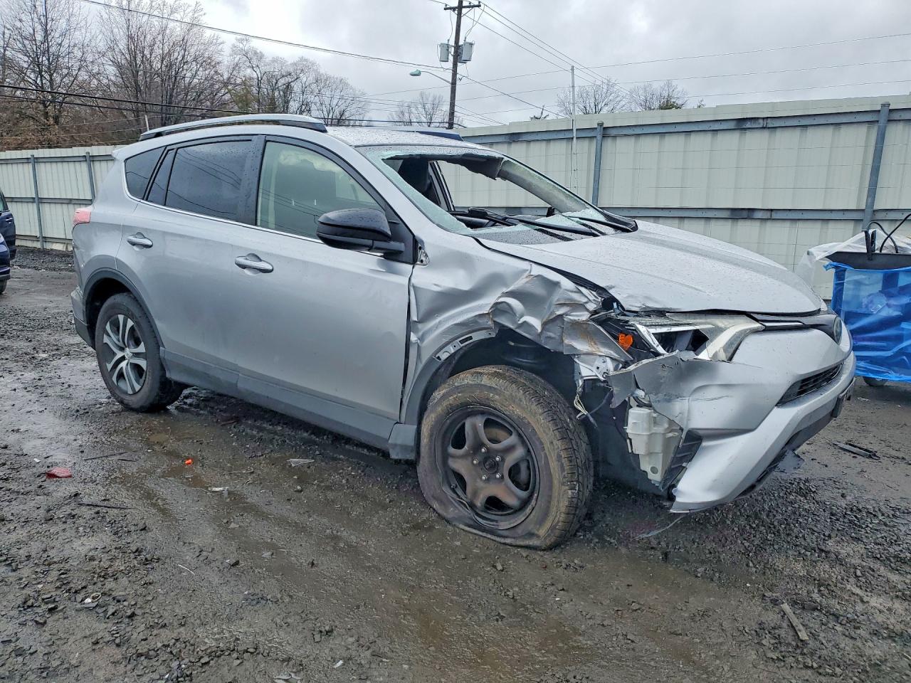 2018 TOYOTA RAV4 LE photo 7
