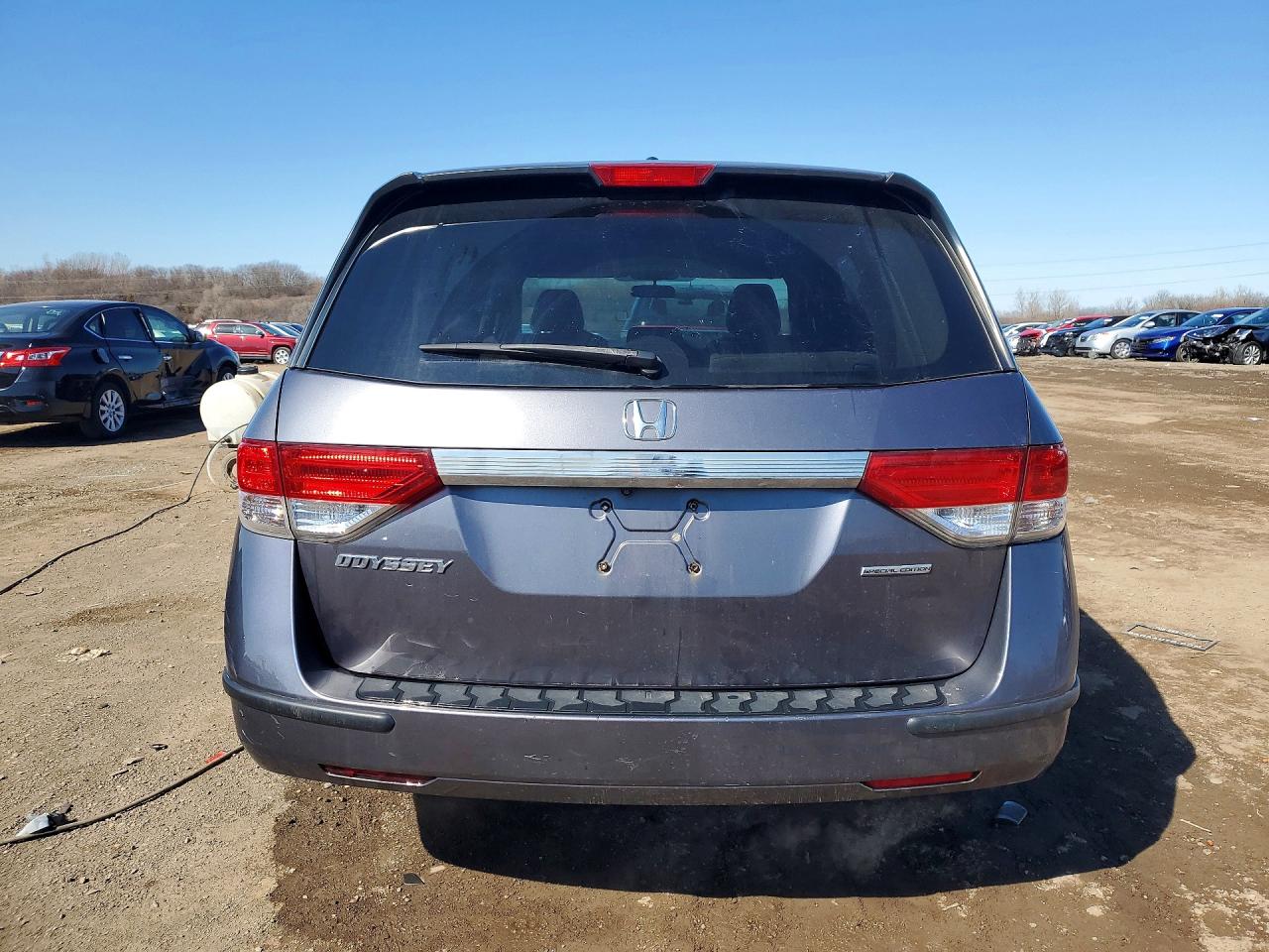 2016 HONDA ODYSSEY SE photo 6