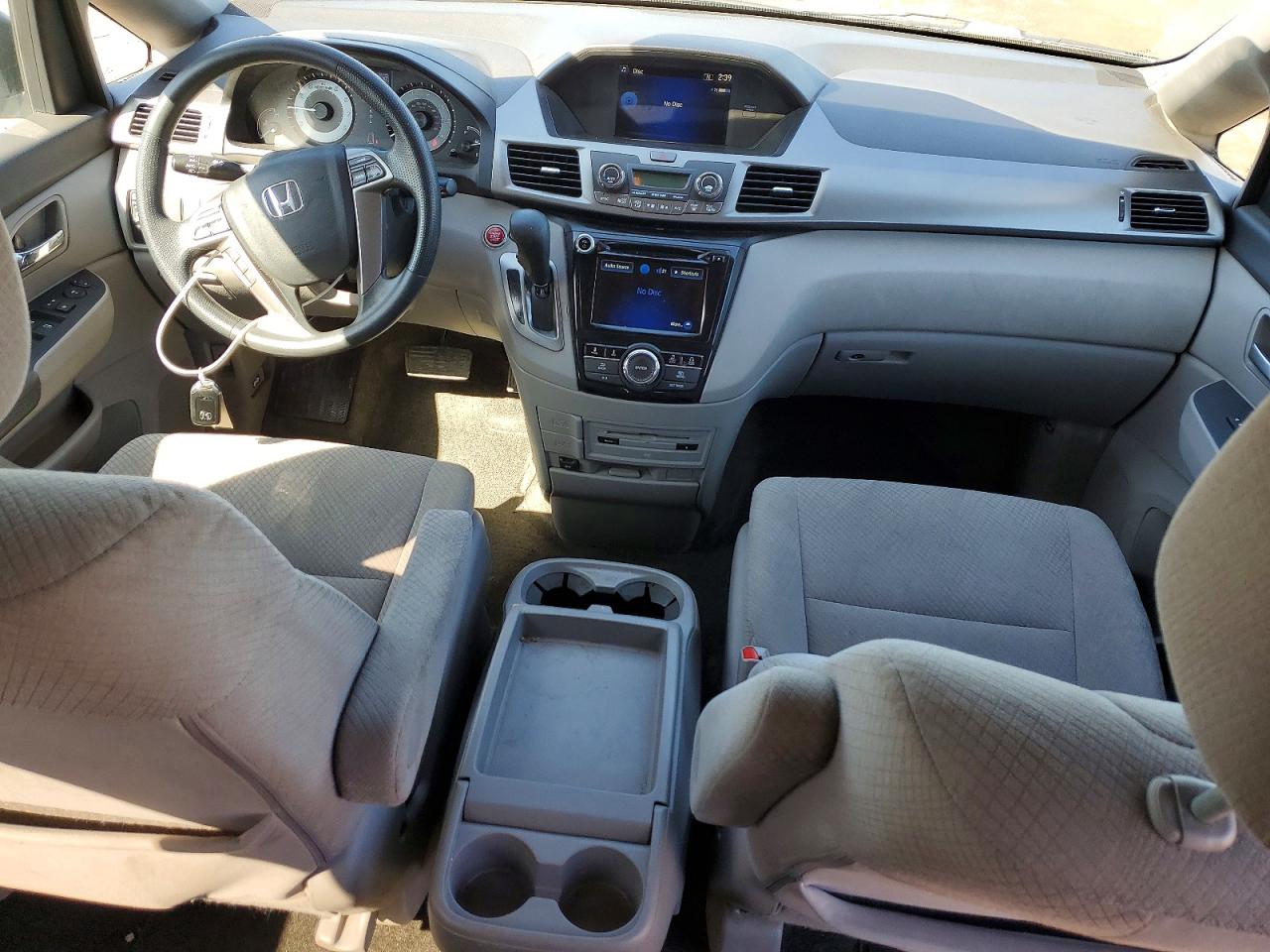 2016 HONDA ODYSSEY SE photo 8