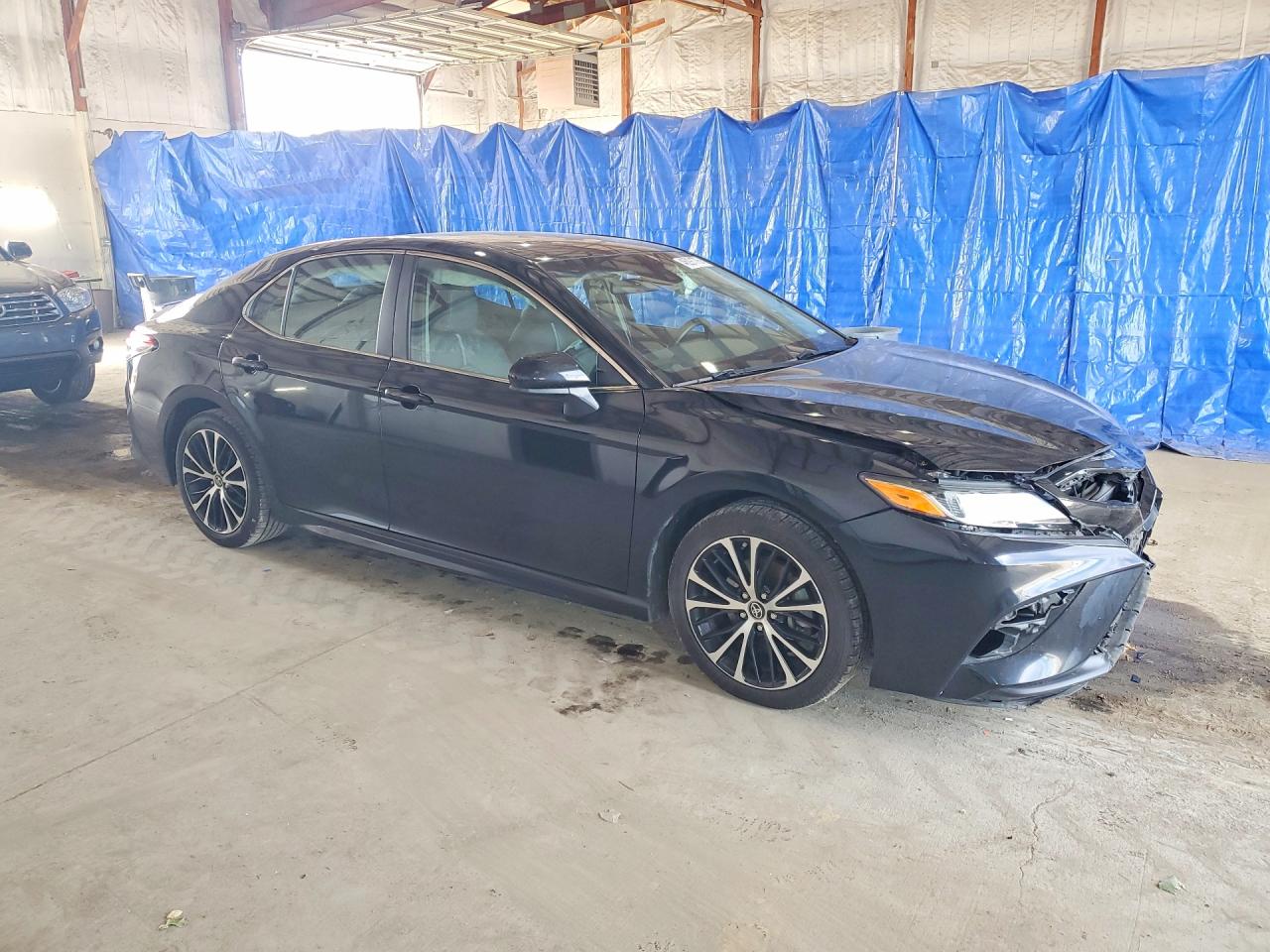 2018 TOYOTA CAMRY SE photo 10