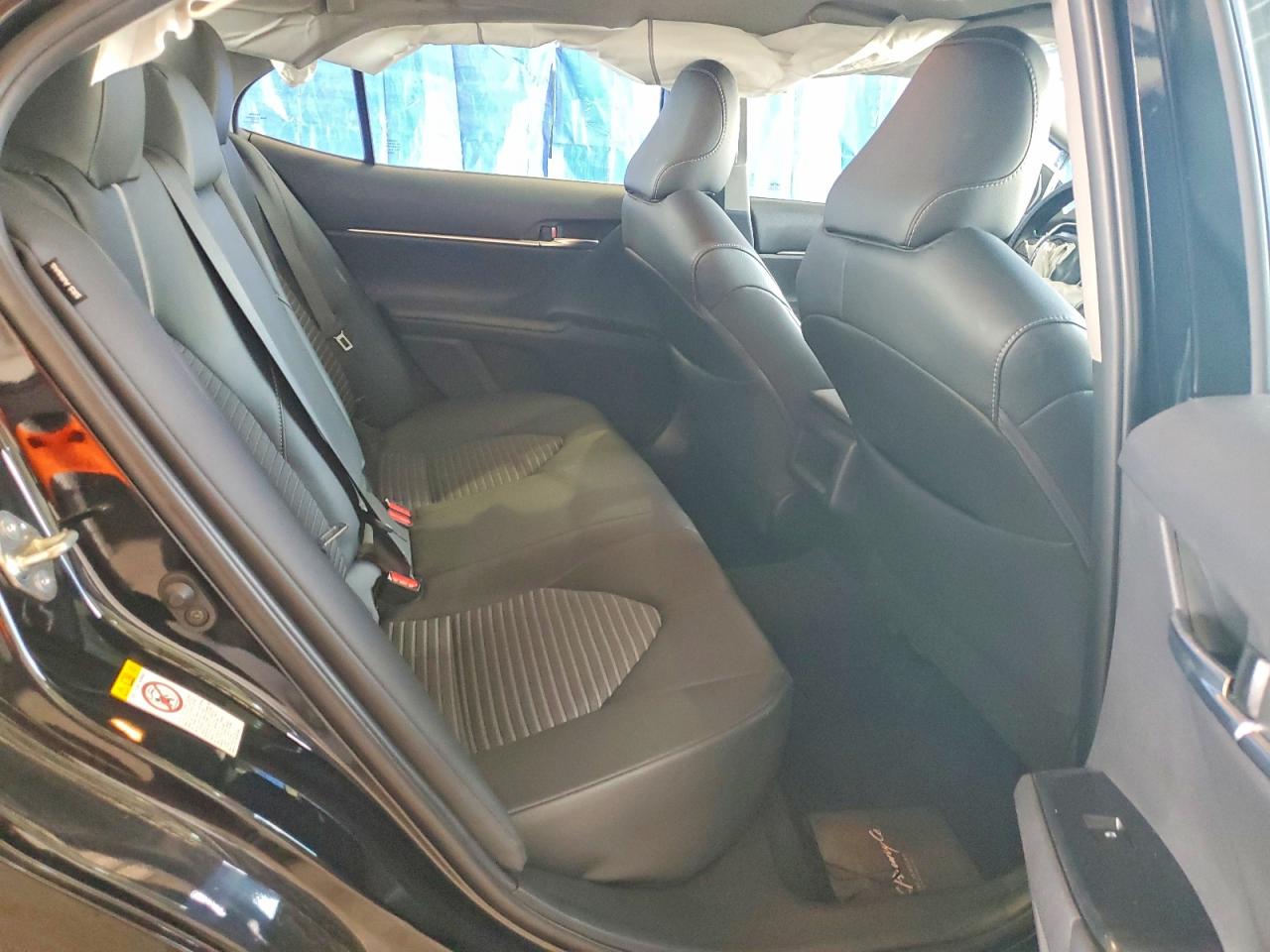 2018 TOYOTA CAMRY SE photo 28