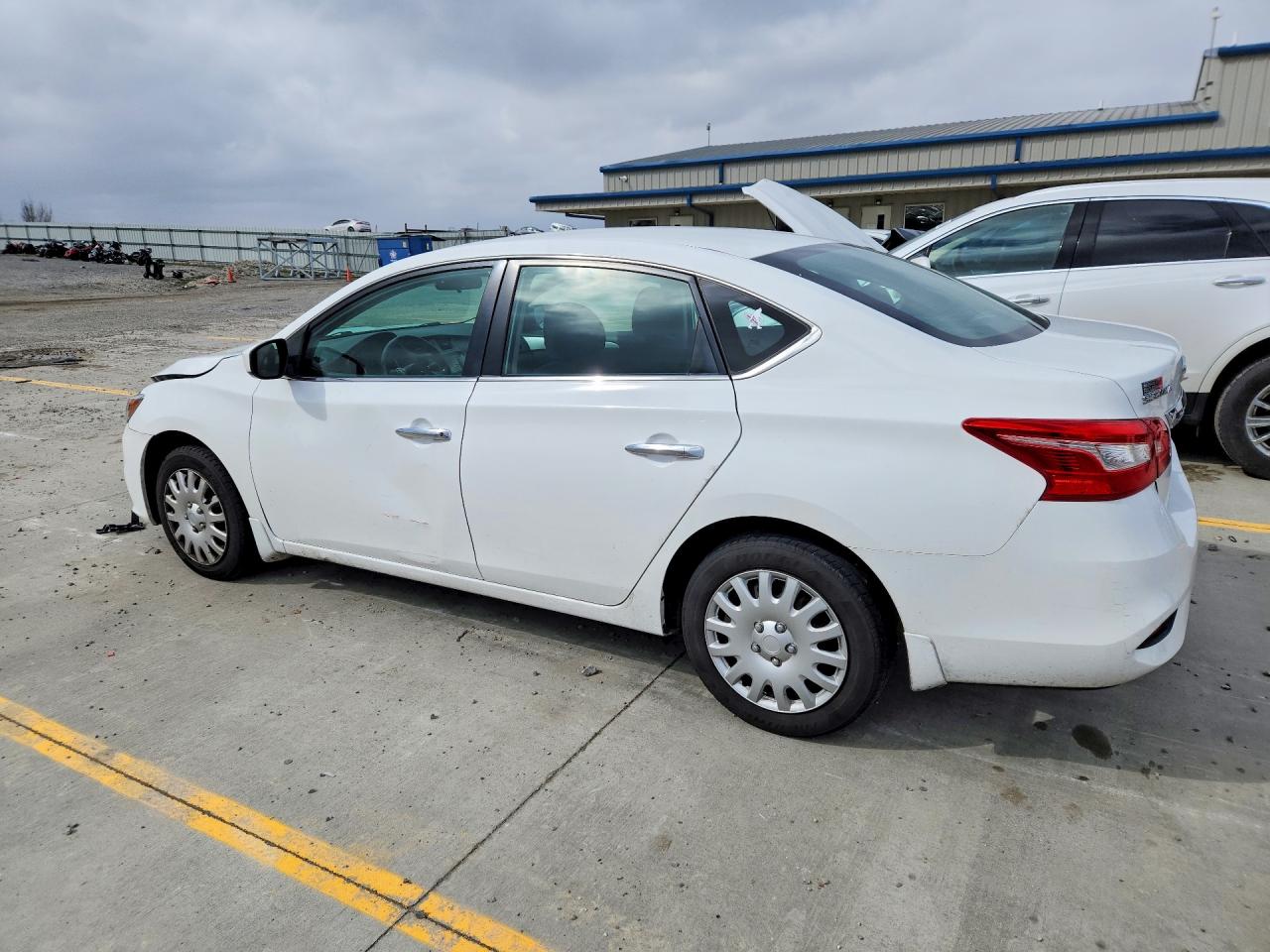 2019 NISSAN SENTRA S photo 3