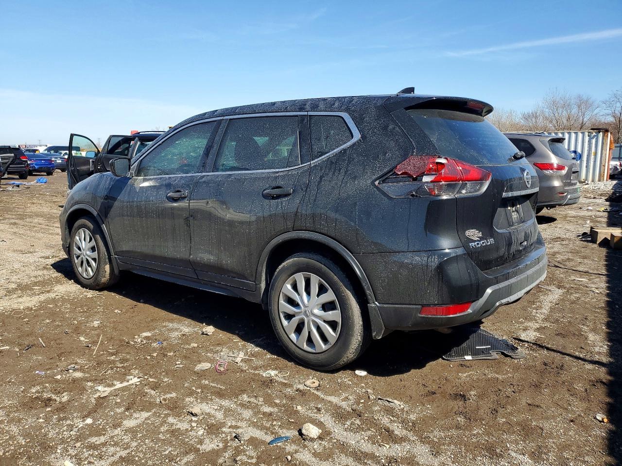 2019 NISSAN ROGUE S photo 4