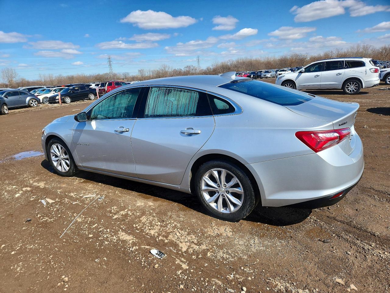 2021 CHEVROLET MALIBU LT photo 2