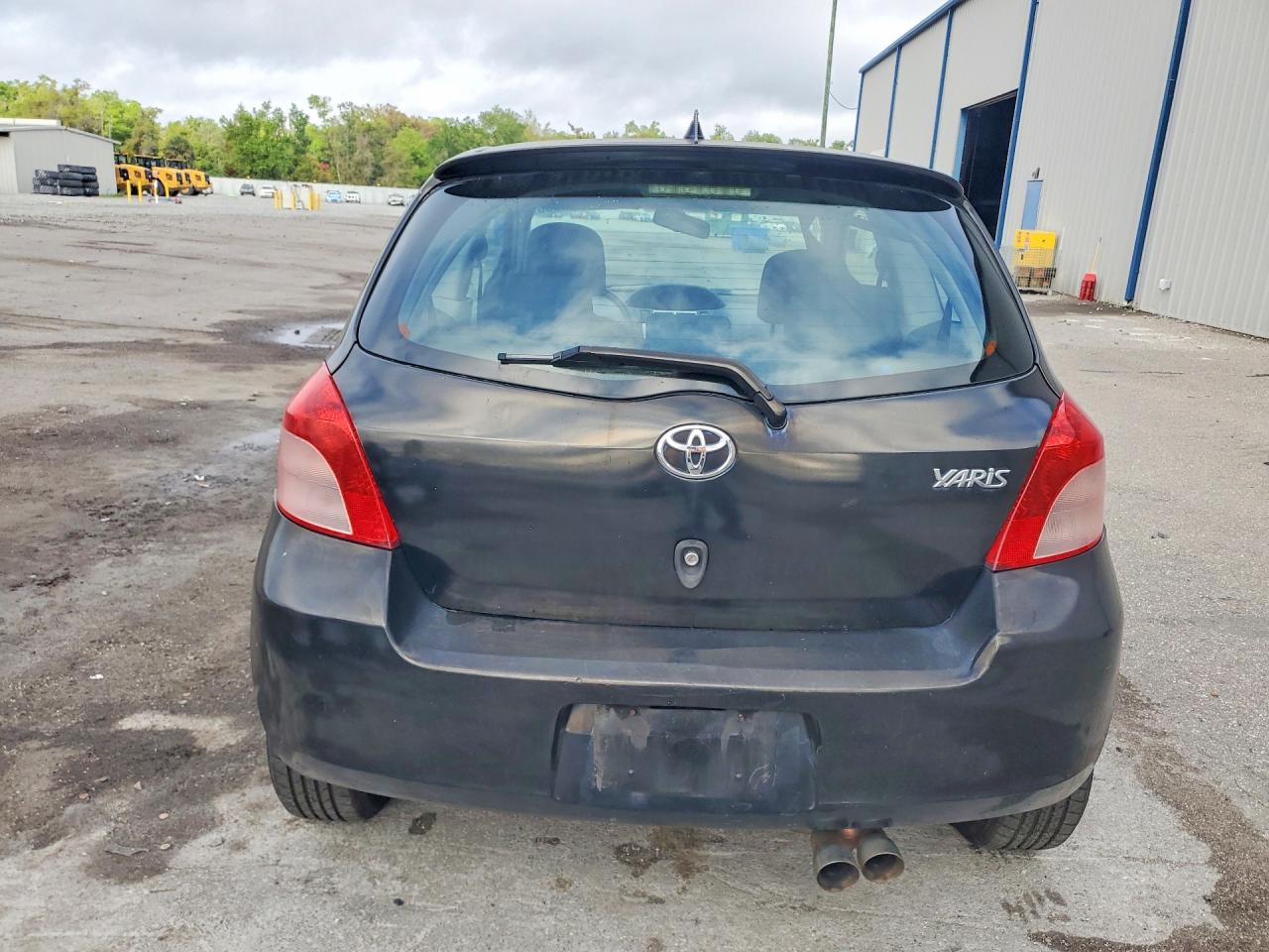 2007 TOYOTA YARIS BASE photo 6