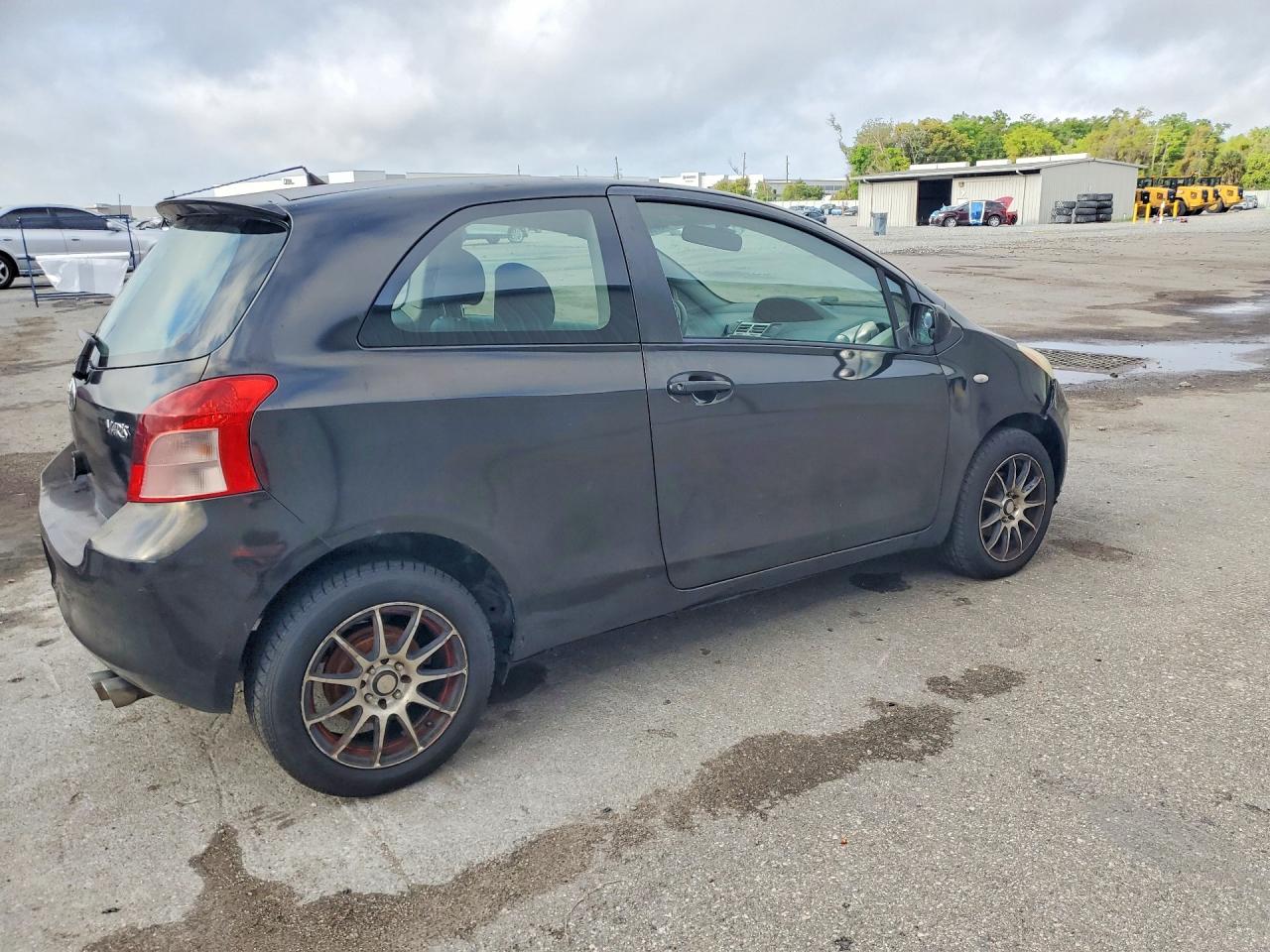 2007 TOYOTA YARIS BASE photo 3