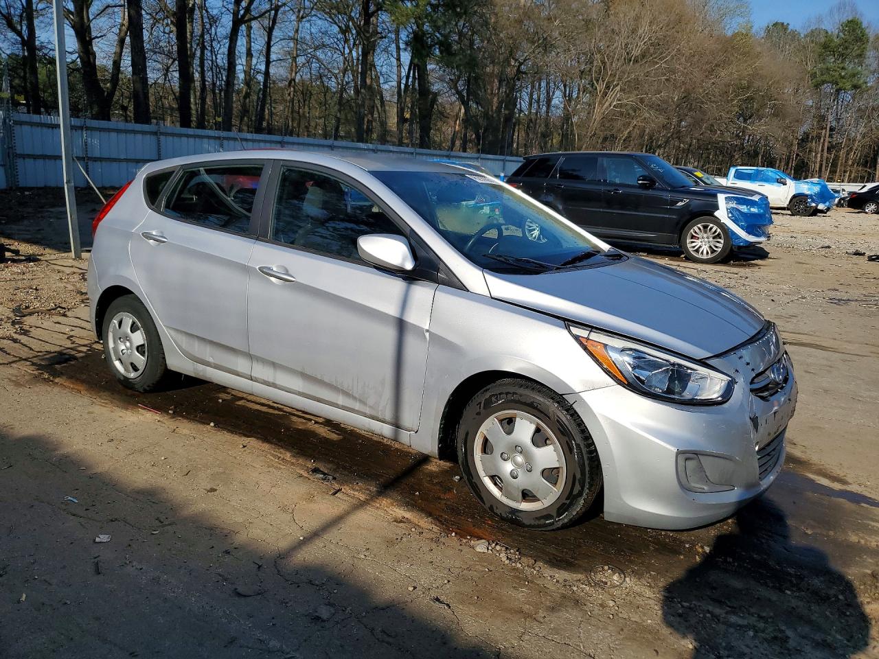 2017 HYUNDAI ACCENT SE photo 10