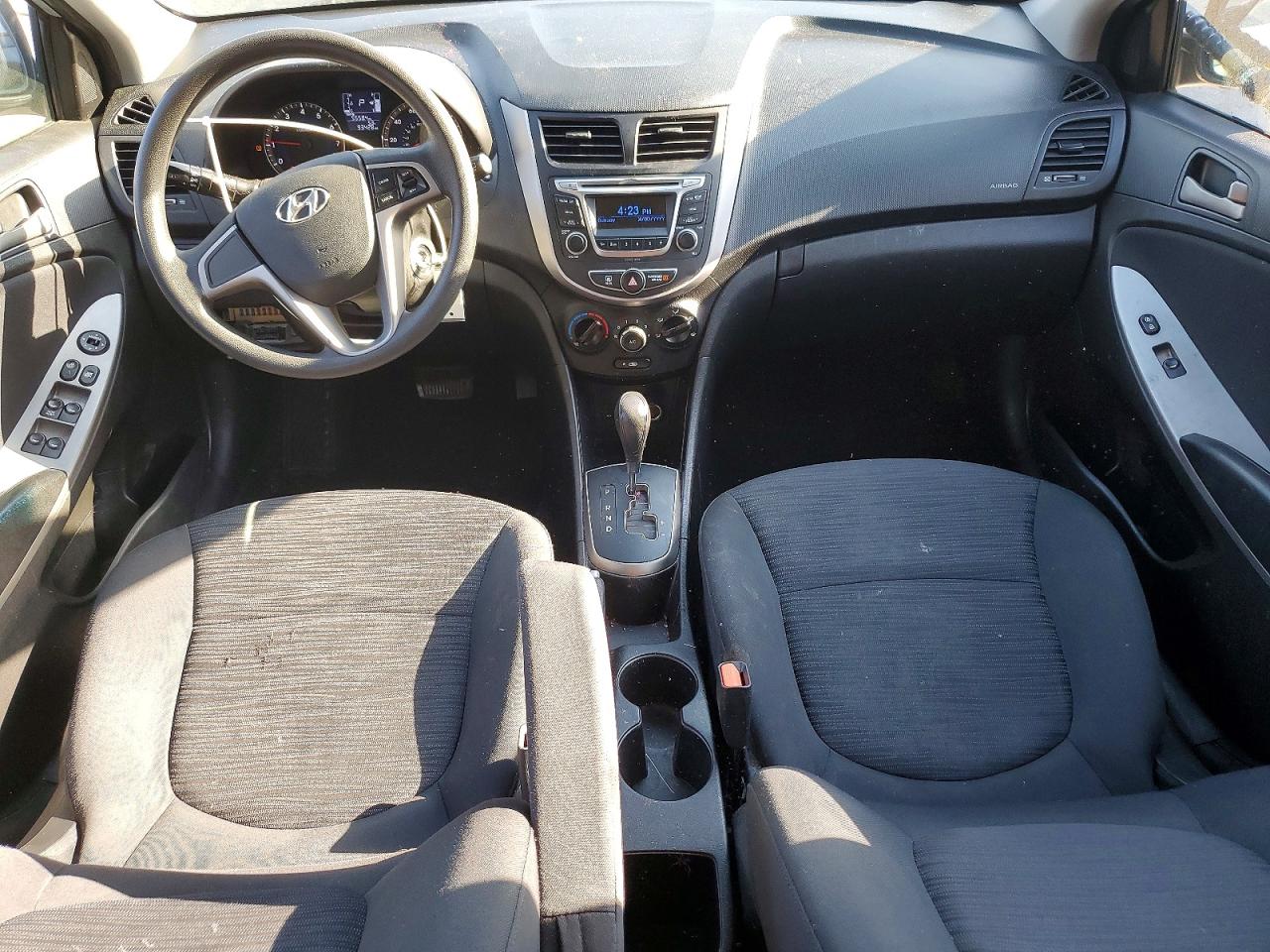 2017 HYUNDAI ACCENT SE photo 22