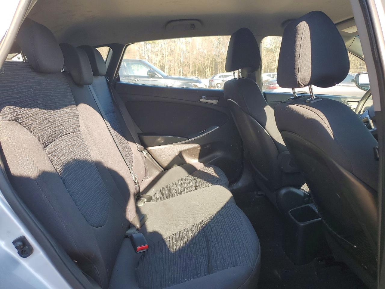 2017 HYUNDAI ACCENT SE photo 28