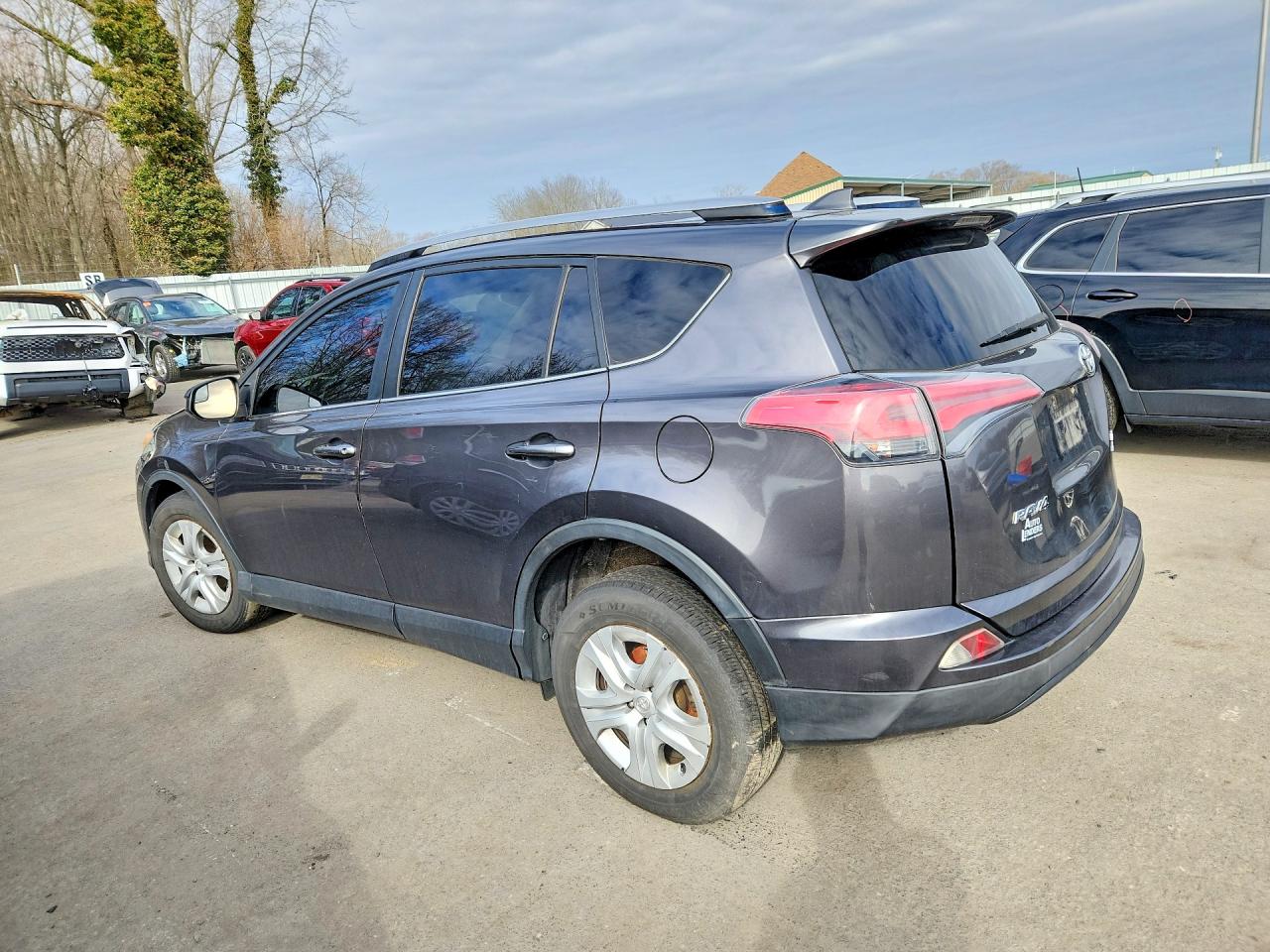 2017 TOYOTA RAV4 LE photo 2