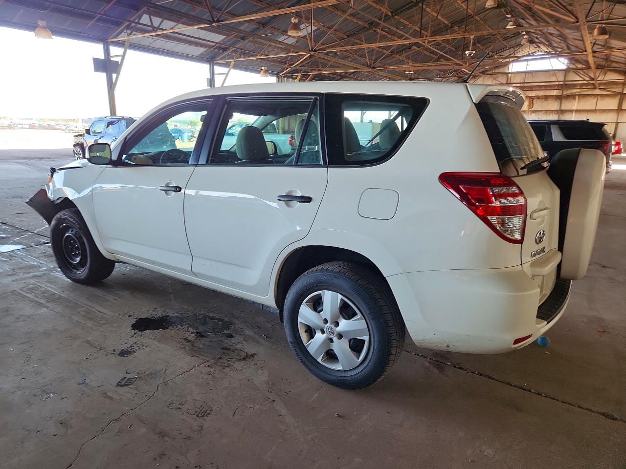 2012 TOYOTA RAV4 BASE photo 3