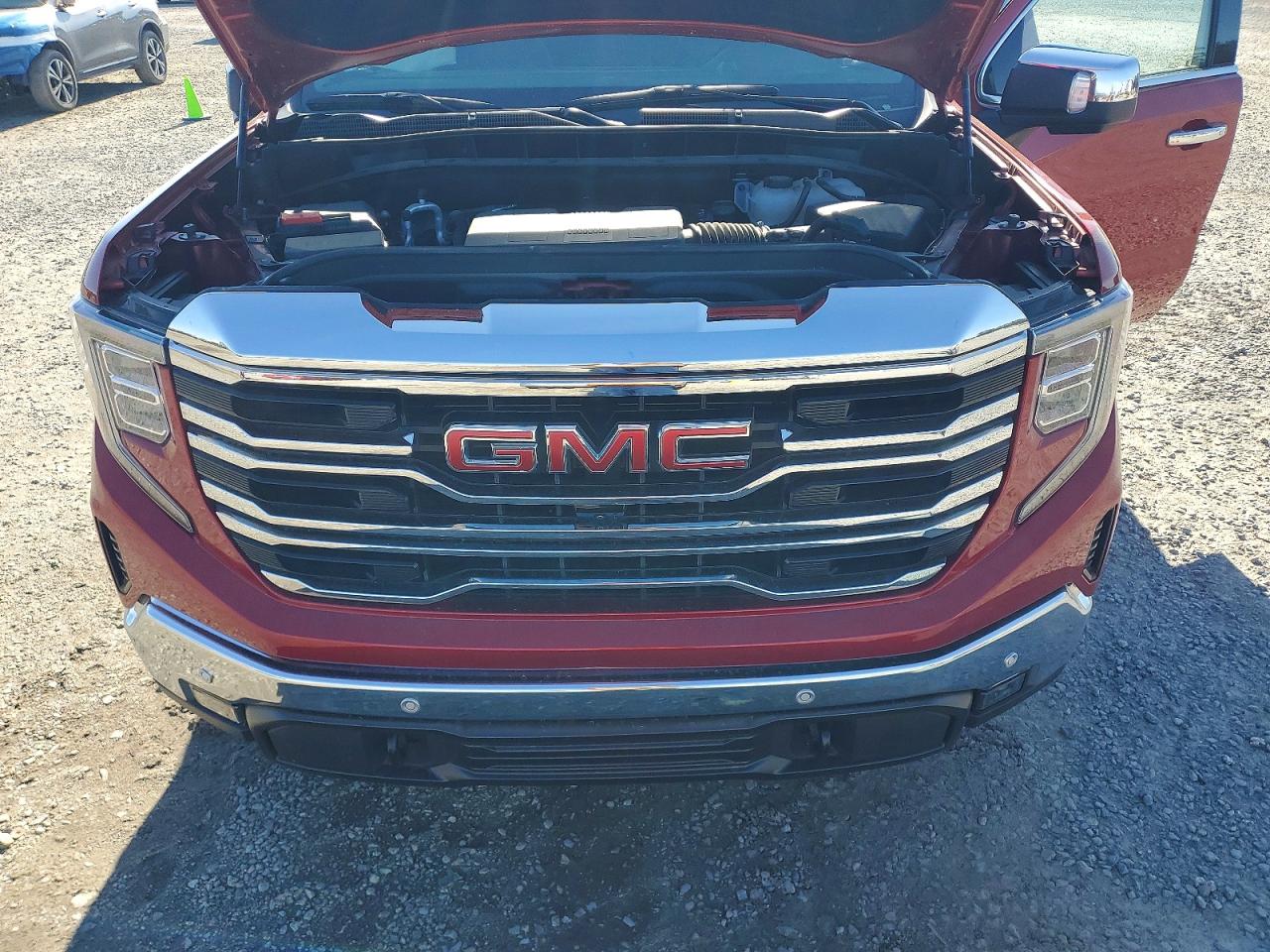 2025 GMC SIERRA K1500 SLT photo 21