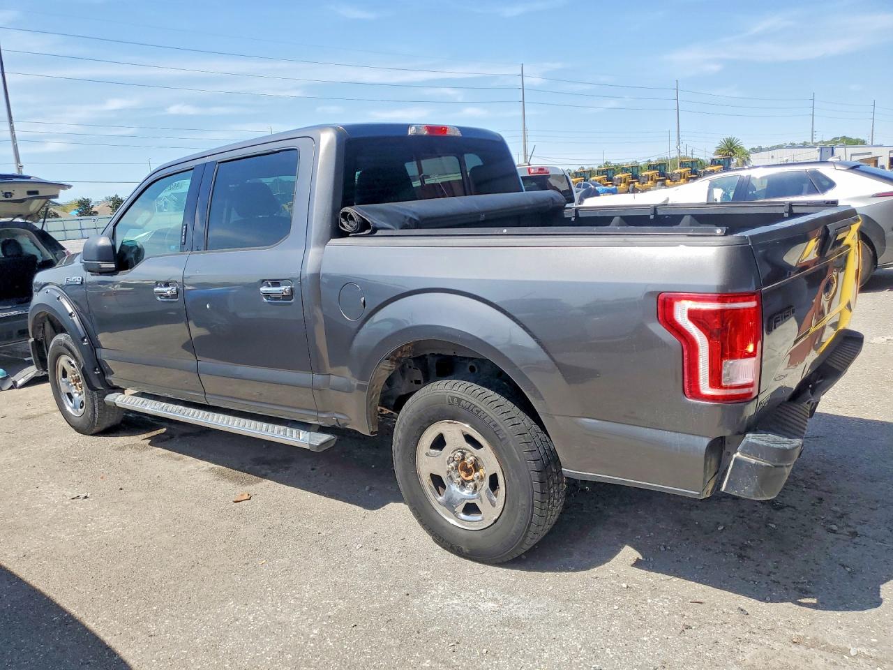 2017 FORD F150 SUPERCREW photo 4