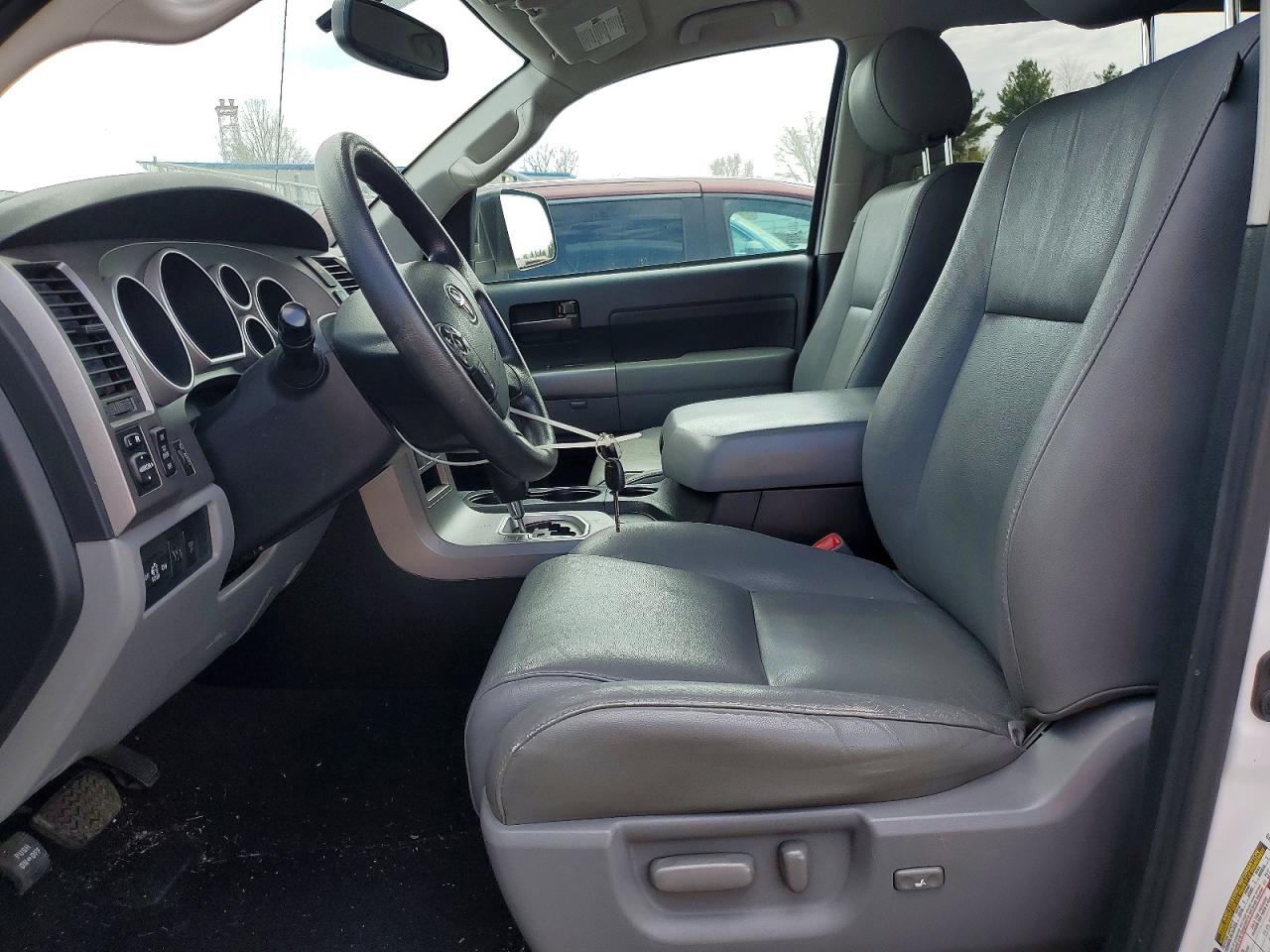 2012 TOYOTA TUNDRA GRADE photo 13