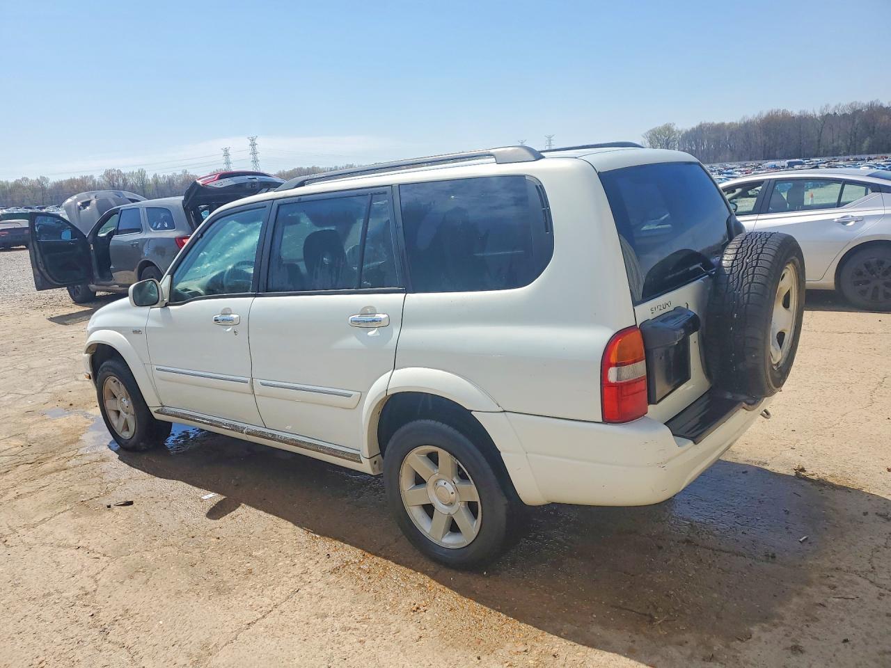 2003 SUZUKI XL7 PLUS photo 2