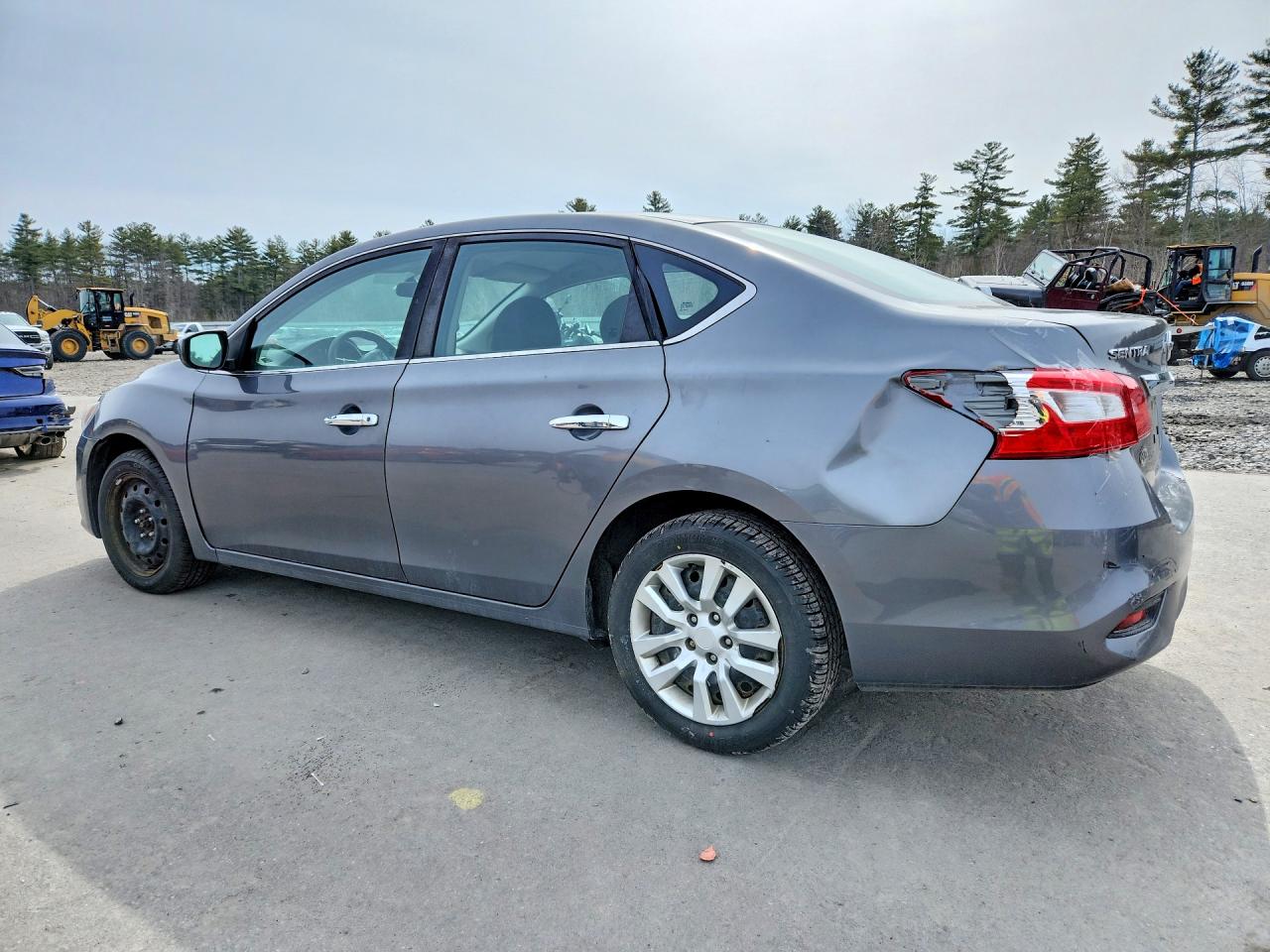 2017 NISSAN SENTRA S photo 4