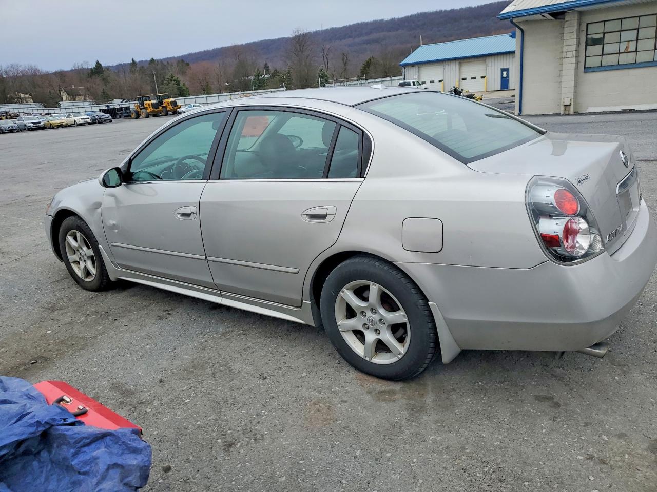 2006 NISSAN ALTIMA 3.5 SE photo 2