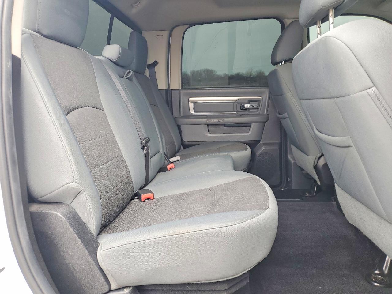 2014 RAM 1500 SLT photo 10