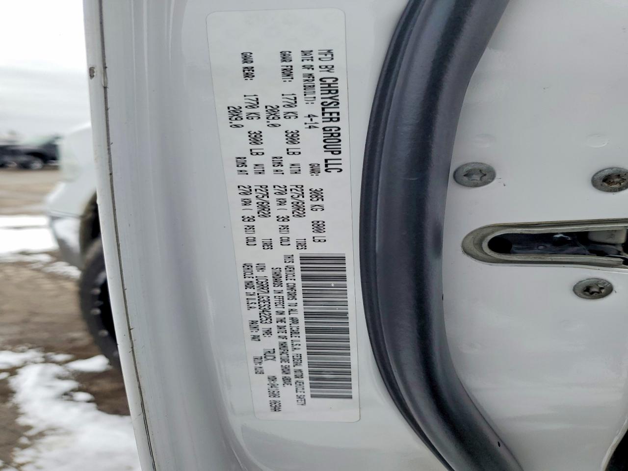2014 RAM 1500 SLT photo 12