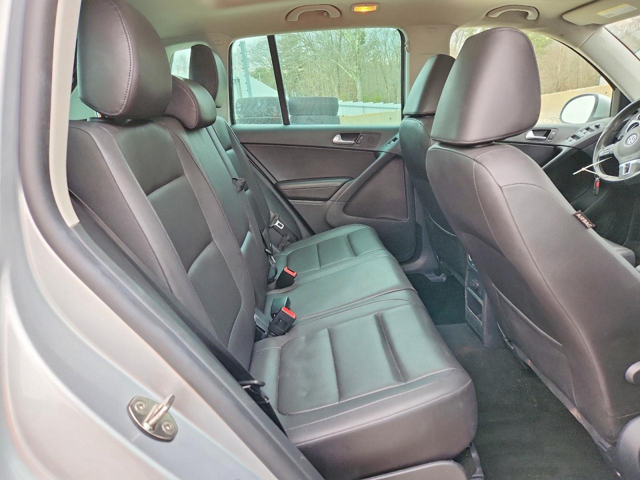 2017 VOLKSWAGEN TIGUAN WOLFSBURG photo 21