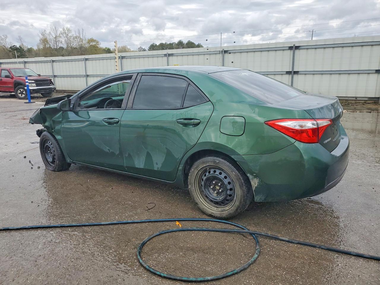 2016 TOYOTA COROLLA LE photo 2
