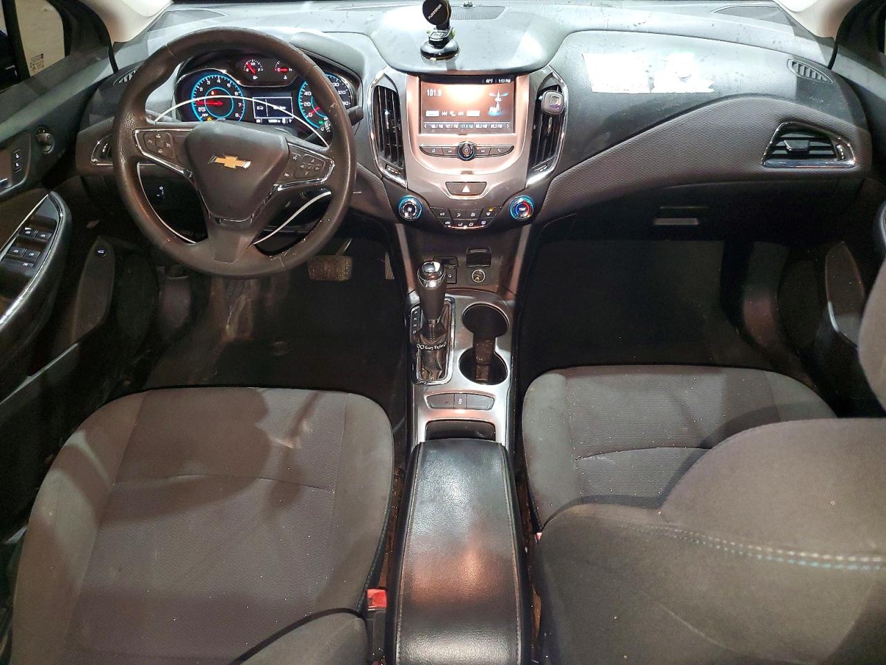 2017 CHEVROLET CRUZE LT photo 15
