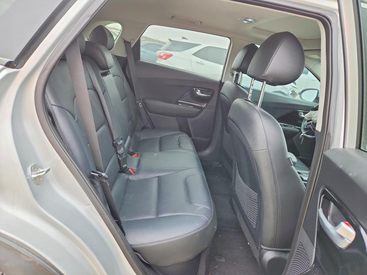2019 KIA NIRO TOURING photo 11