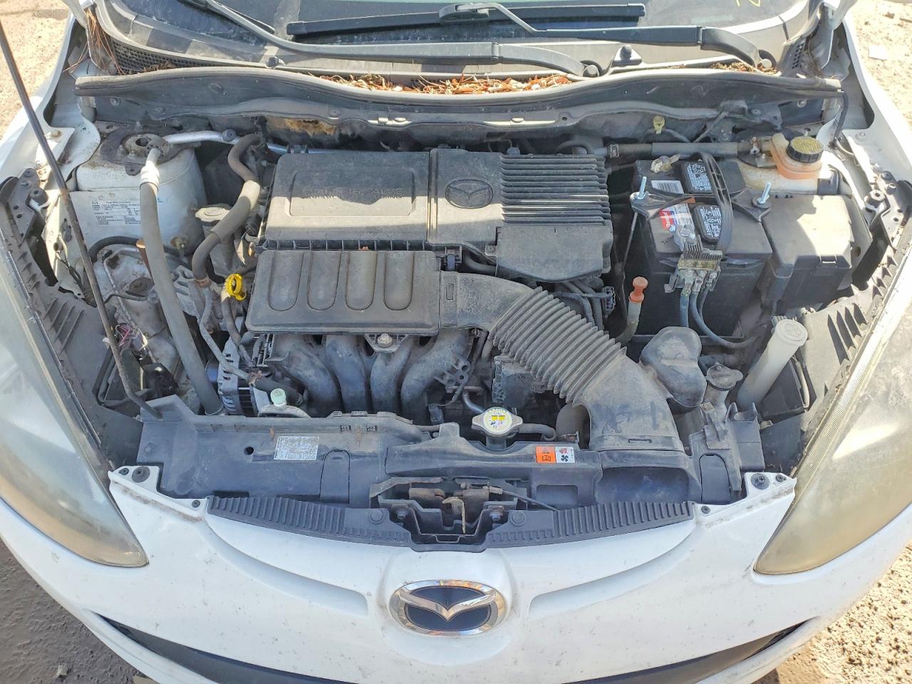 2012 MAZDA MAZDA2 photo 11