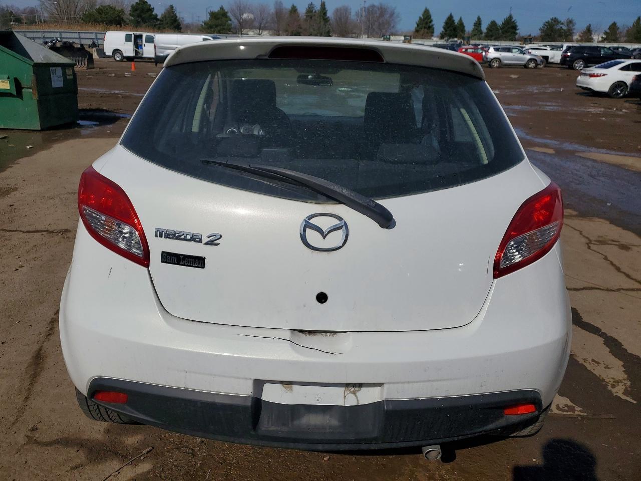2012 MAZDA MAZDA2 photo 6
