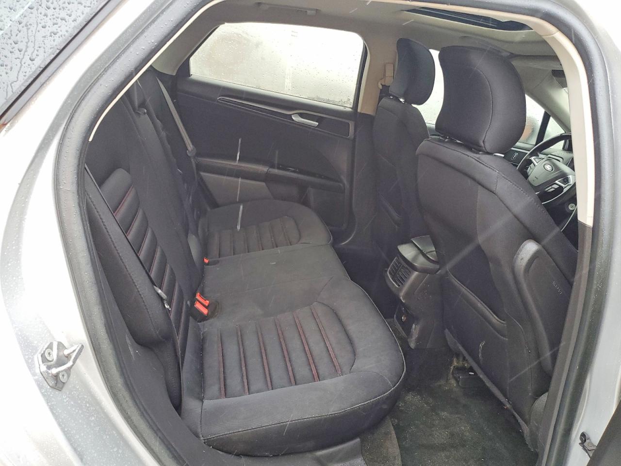 2016 FORD FUSION SE photo 19