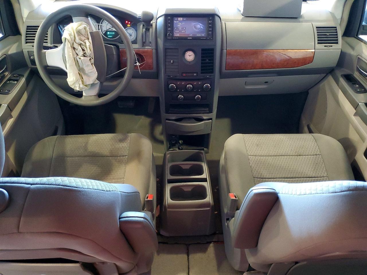 2008 CHRYSLER TOWN & COUNTRY LX photo 15