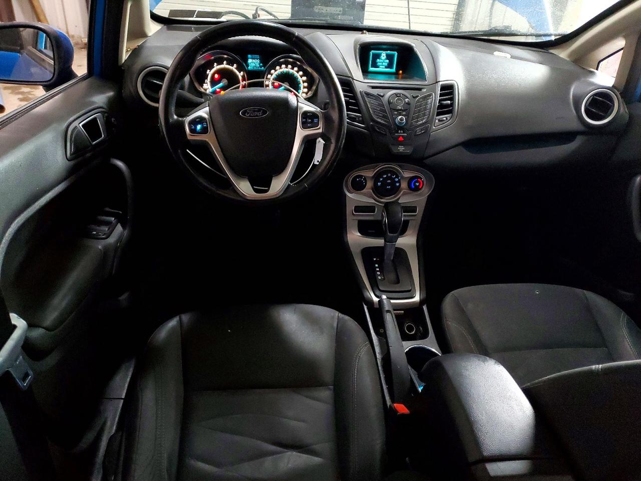 2016 FORD FIESTA SE photo 15