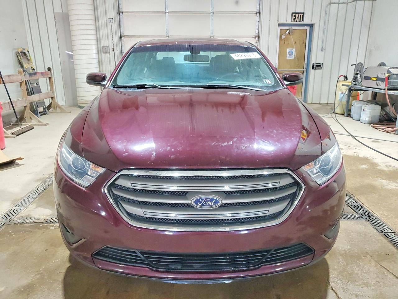 2018 FORD TAURUS SEL photo 5