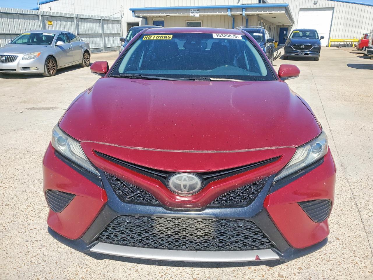 2018 TOYOTA CAMRY XSE photo 5