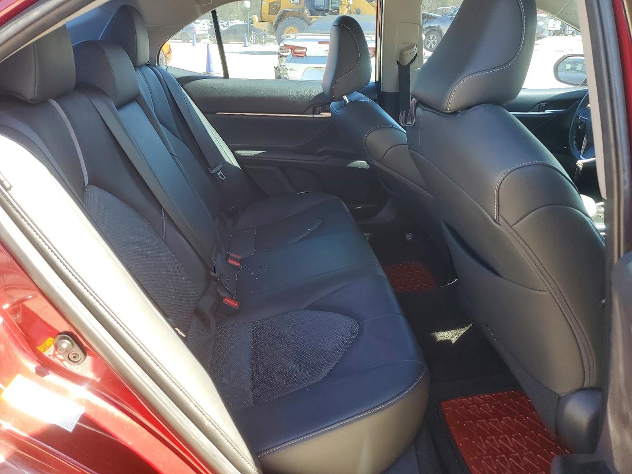 2018 TOYOTA CAMRY XSE photo 10