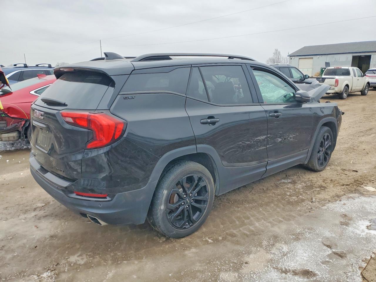 2019 GMC TERRAIN SLT photo 3
