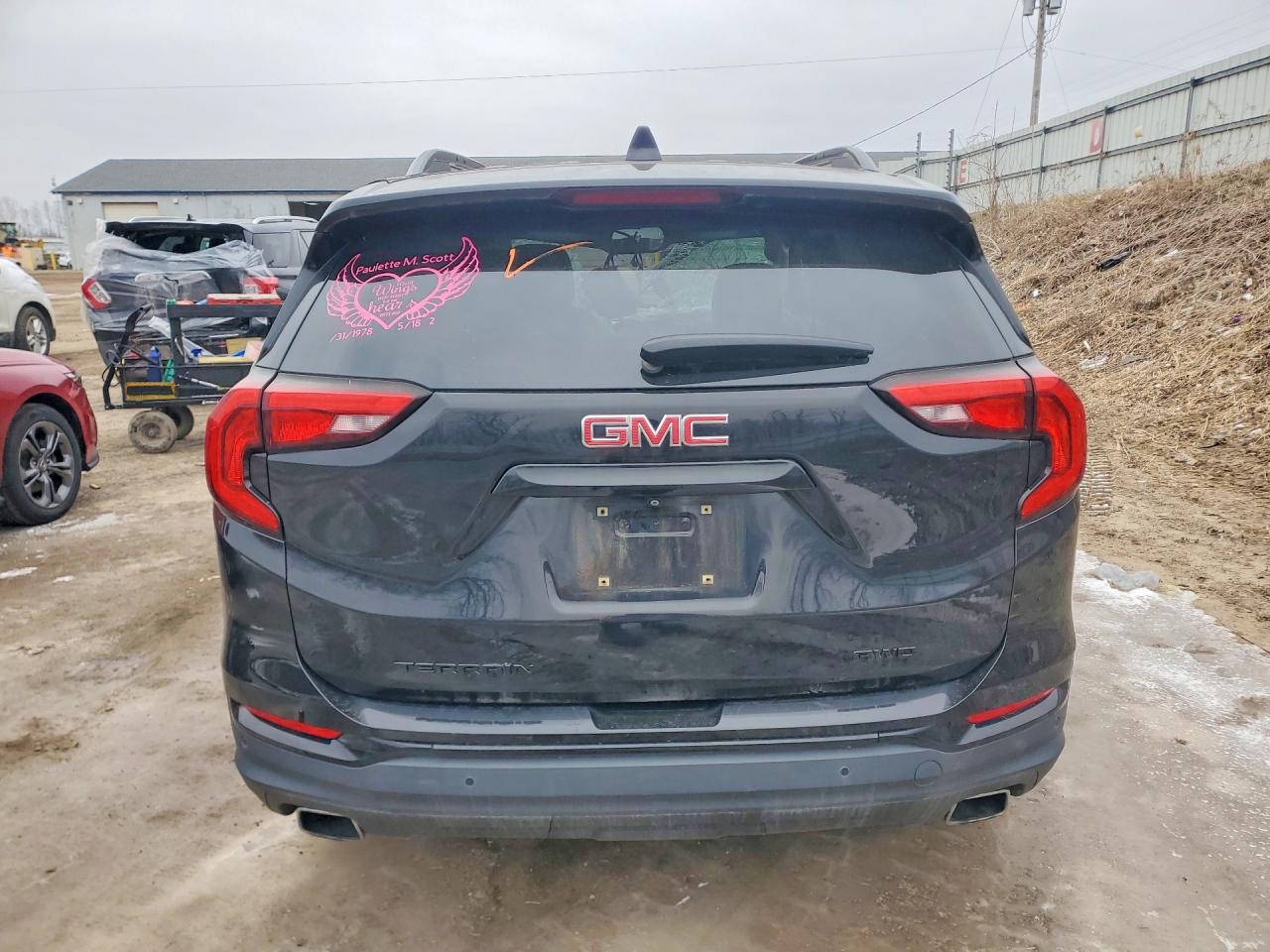 2019 GMC TERRAIN SLT photo 6
