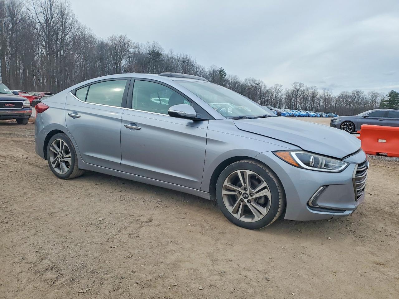 2017 HYUNDAI ELANTRA LIMITED photo 4