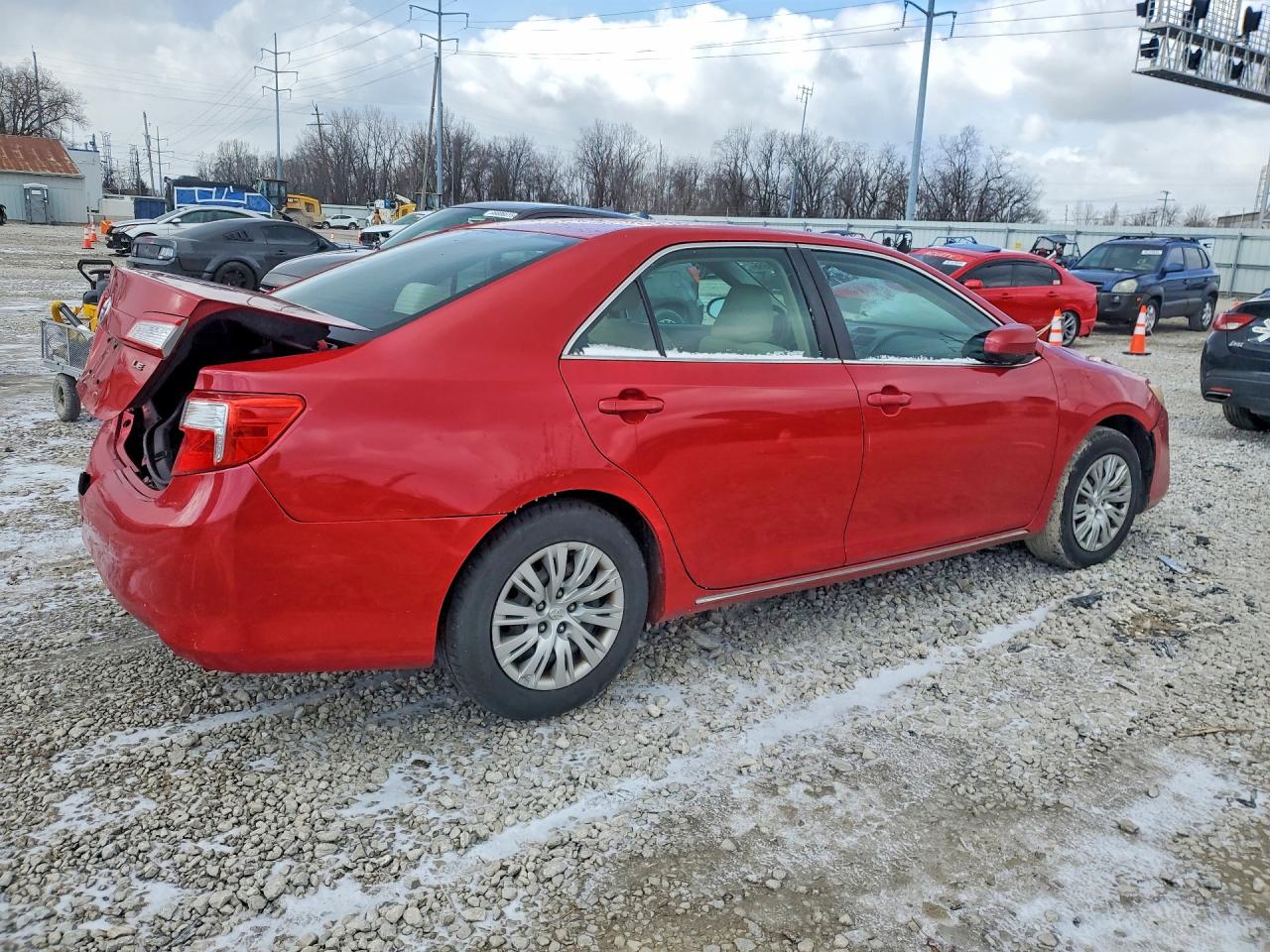 2012 TOYOTA CAMRY LE photo 3
